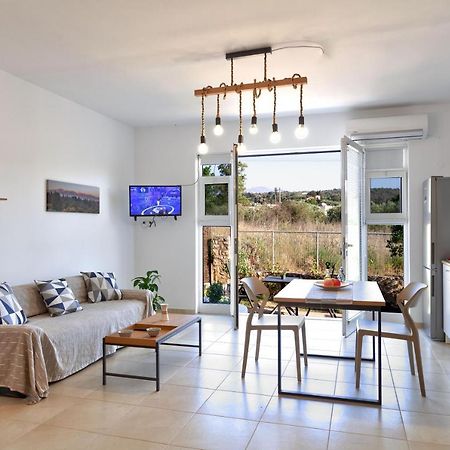 Livingfy Apt With Mountain View & Garden Вамос Екстер'єр фото